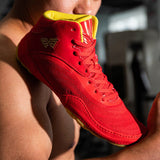 Chaussure de boxe anglaise 2023, vue artistique (version rouge)