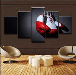 Tableau boxe gants de boxe rouge suspendus dans salon