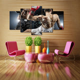 Tableau boxe 5 pièces de deux boxeurs pro s'affrontant dans un ring, affiché dans un splendide séjour