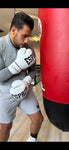 Le champion Suisse poids Lourd utilise des gants esprit boxe