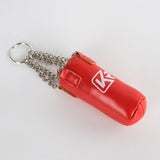 Porte-clés mini sac de frappe rouge avec pattes de cuir et quatre chaînettes de suspension