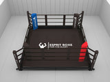 Ring de boxe pliable Esprit Boxe vu en trois quarts, cordes et coins montés