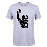 T-shirt boxe BOXING gris chiné, boxeur et lettrage vertical imprimés en noir