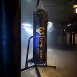 Sac de frappe Esprit Boxe (130cm) dans une salle de boxe