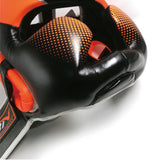 Détail du rembourrage monocouche et de la mentonnière du casque de boxe