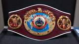 Ceinture WBO personnalisée, cuir bordeaux, photos de boxeur dans les deux médaillons latéraux