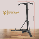 Portique pour sac de frappe avec barre de traction intégrée