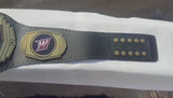 Présentation d'une ceinture personnalisée de boxe complètement terminée
