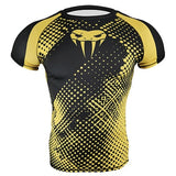 Rashguard SOTF motif noir et jaune, trame de points jaunes en diagonale et tête de serpent sur la poitrine
