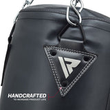 Sac de frappe RDX 150 cm, détail accroches cuir — Esprit Boxe
