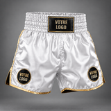 Short de boxe personnalisé en satin blanc à bordures dorées, emplacement logo sur la ceinture et sur les deux jambes