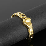 Bracelet gant de boxe or, présenté chez bijoutier